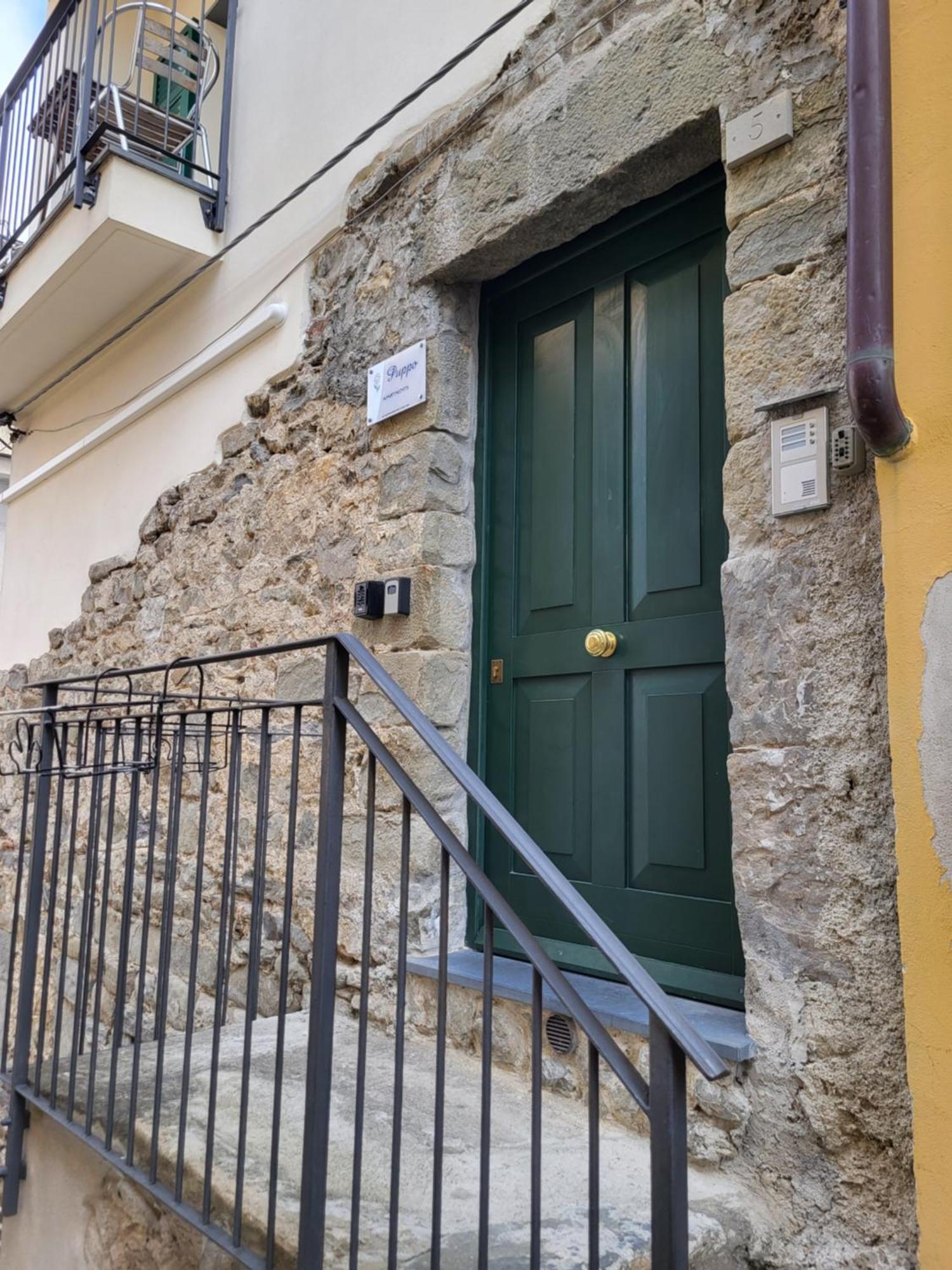Puppo Apartments Corniglia Ruang foto